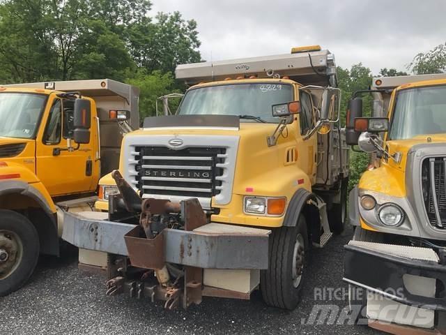 Sterling L8500 刮雪板和犁
