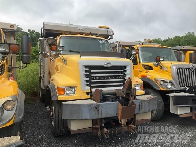 Sterling L8500 刮雪板和犁