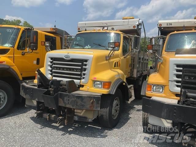 Sterling L8500 傾卸式卡車