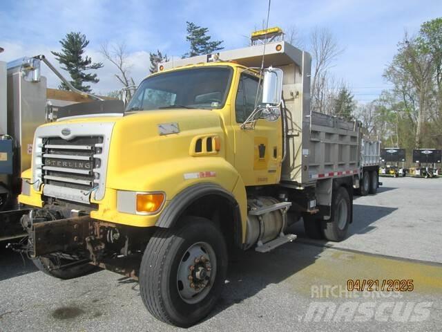 Sterling L8500 傾卸式卡車