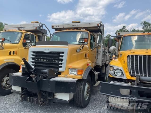 Sterling L8500 刮雪板和犁