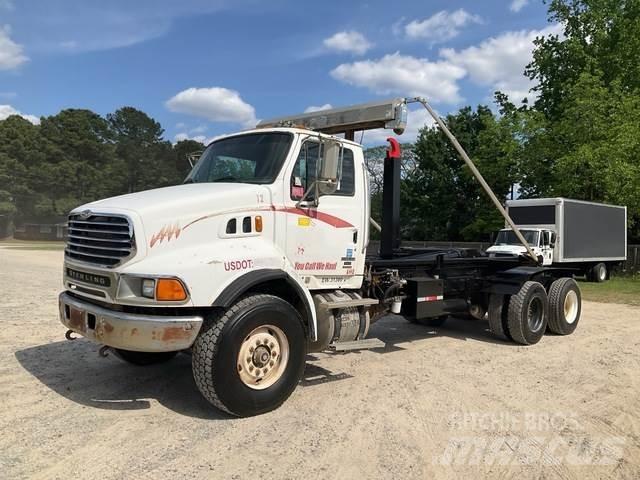 Sterling L9500 吊鉤式起重車