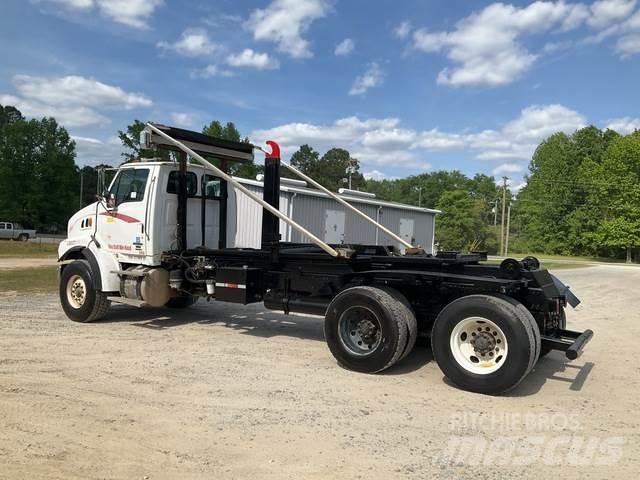 Sterling L9500 吊鉤式起重車