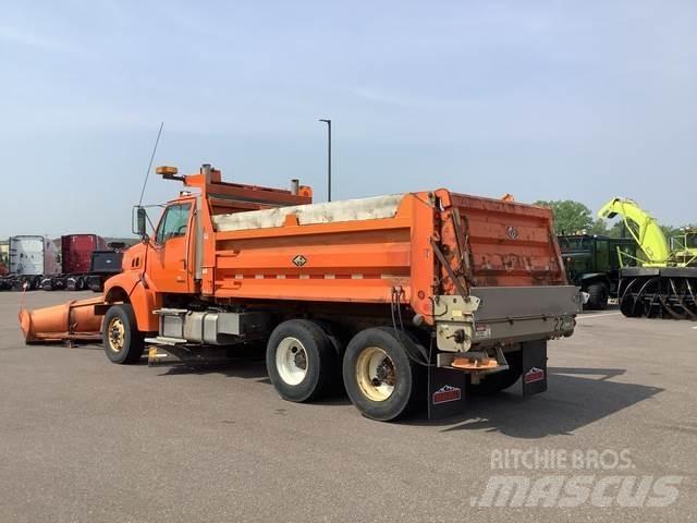 Sterling L9500 刮雪板和犁