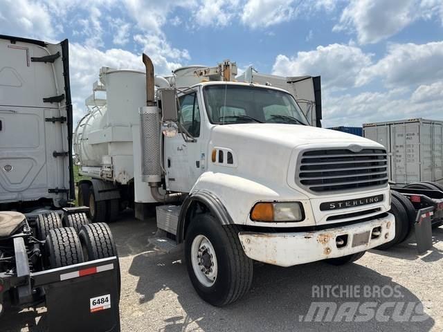 Sterling L9500 組合/真空油槽車