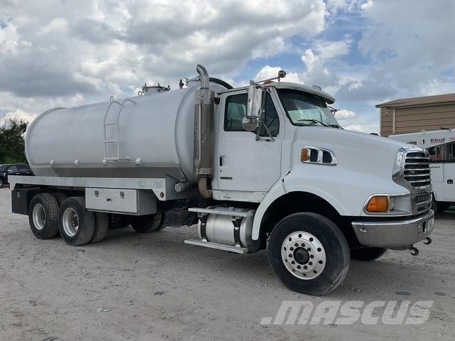 Sterling L9500 組合/真空油槽車