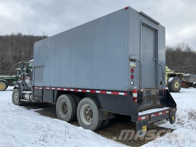 Sterling L9500 運油車