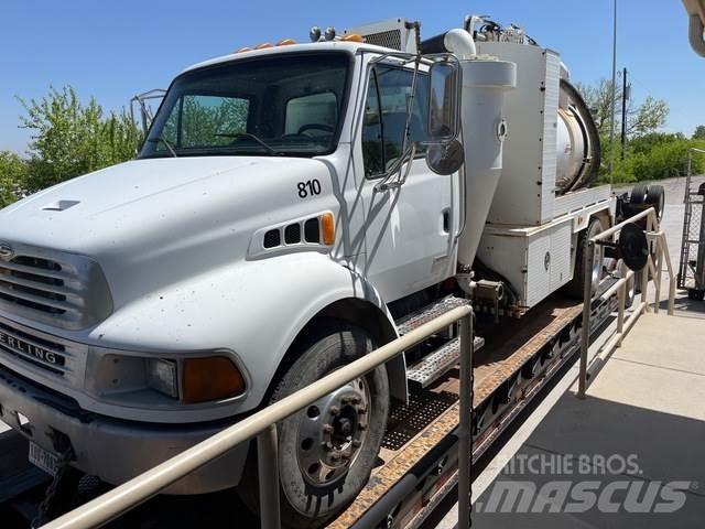 Sterling M7500 組合/真空油槽車