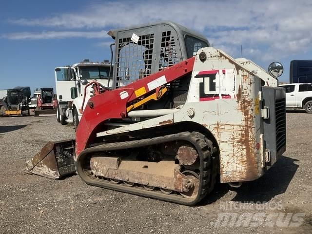 Takeuchi TL10 滑移轉向裝載機