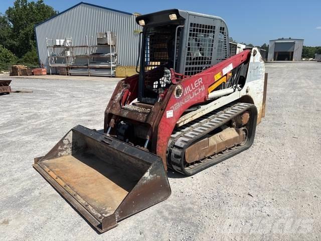 Takeuchi TL10 滑移轉向裝載機