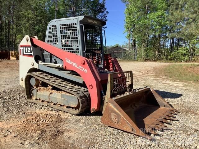 Takeuchi TL12 滑移轉向裝載機