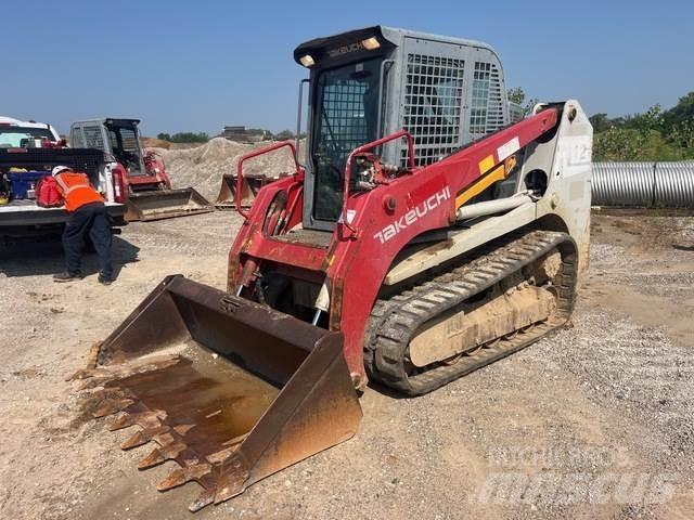 Takeuchi TL12 滑移轉向裝載機