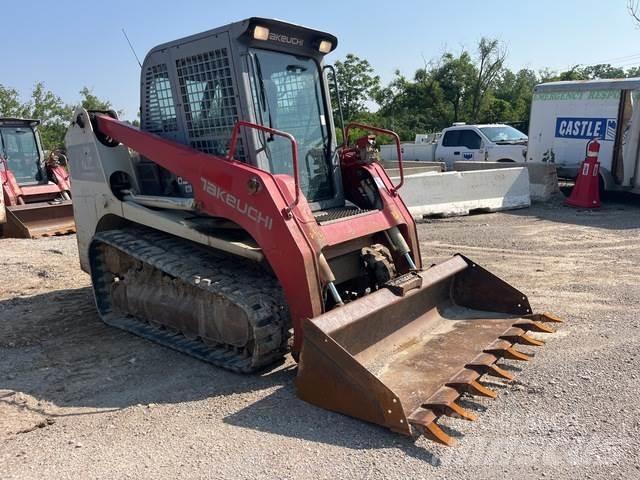 Takeuchi TL12 滑移轉向裝載機
