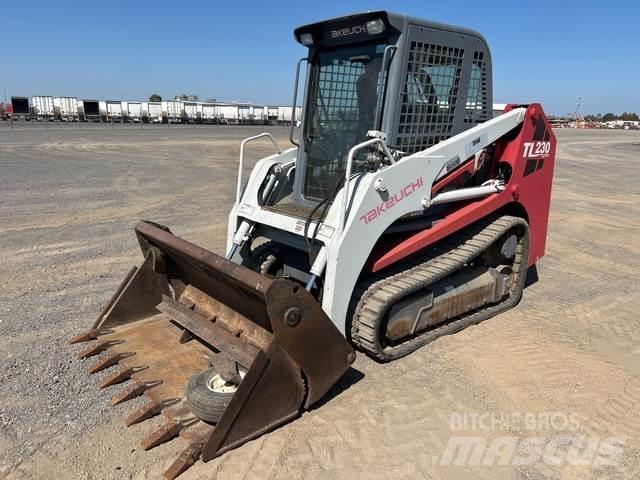Takeuchi TL230 滑移轉向裝載機
