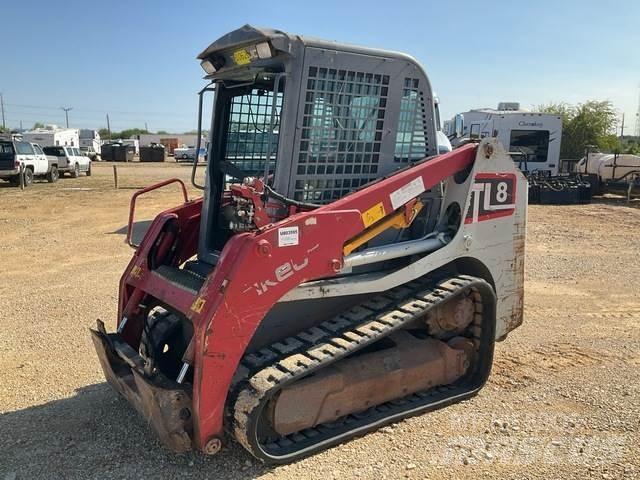 Takeuchi TL8 滑移轉向裝載機