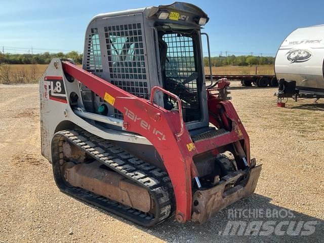 Takeuchi TL8 滑移轉向裝載機