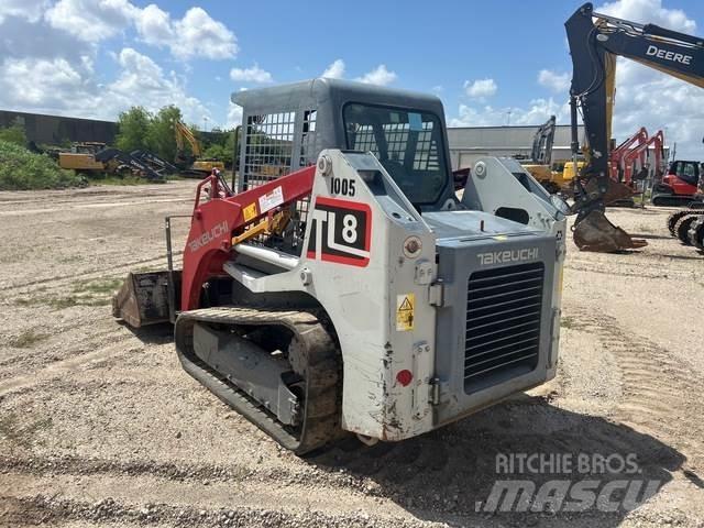 Takeuchi TL8 滑移轉向裝載機