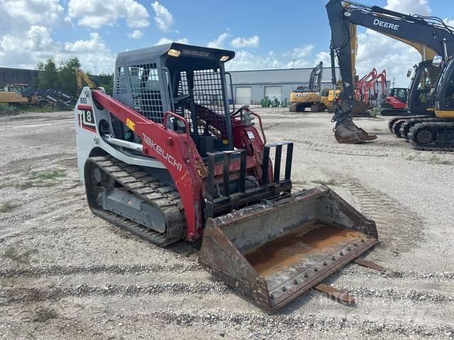 Takeuchi TL8 滑移轉向裝載機