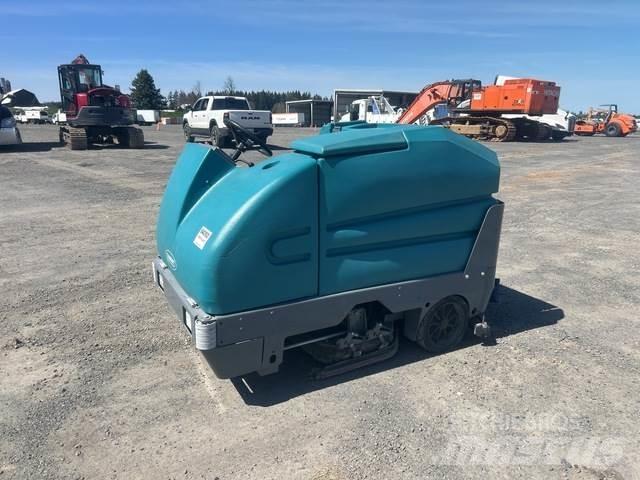 Tennant 7300 洗地吸乾機