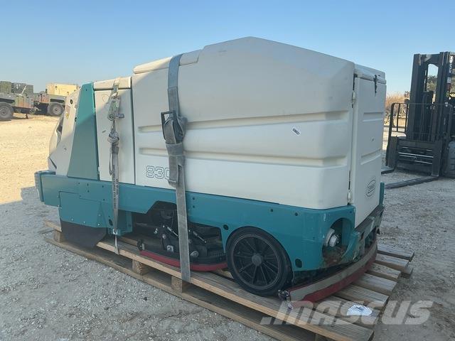 Tennant 8300 洗地吸乾機