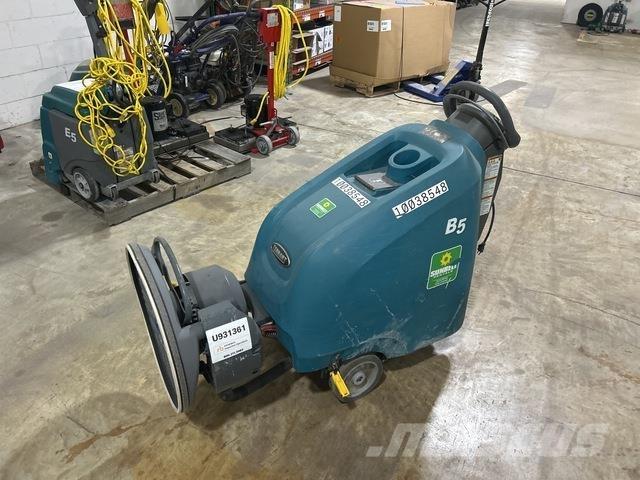 Tennant B5 室內掃倉機