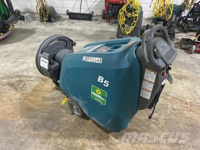 Tennant B5 室內掃倉機