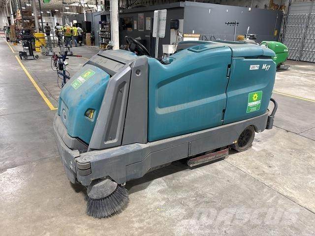 Tennant M17 洗地吸乾機