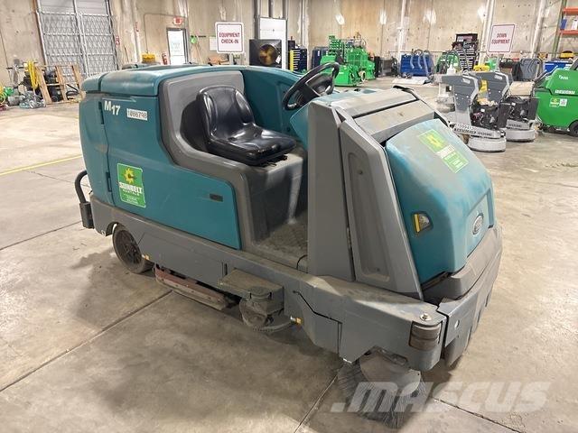 Tennant M17 洗地吸乾機