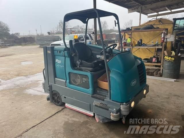 Tennant M20 洗地吸乾機