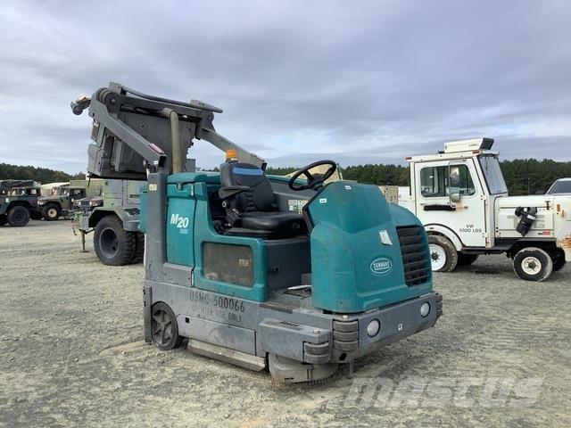 Tennant M20 室內掃倉機
