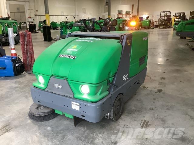 Tennant S20 室內掃倉機