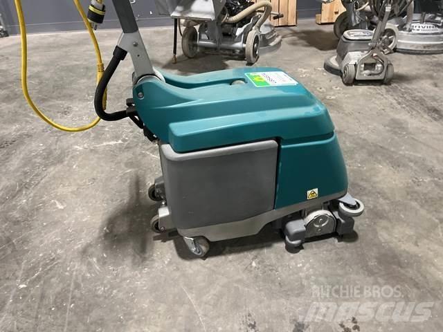 Tennant T1 洗地吸乾機