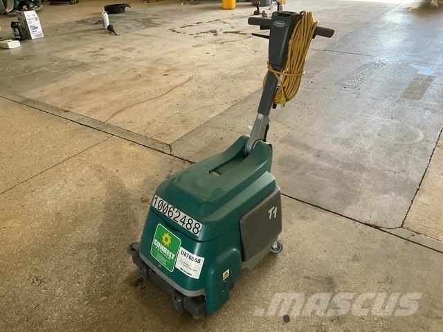 Tennant T1 洗地吸乾機