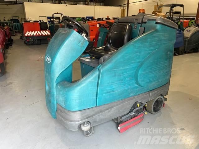Tennant T16 洗地吸乾機