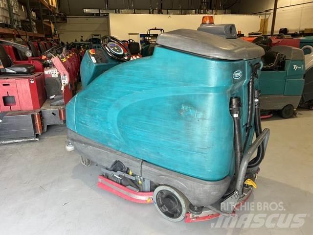 Tennant T16 洗地吸乾機