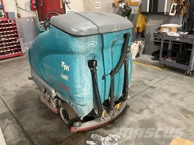 Tennant T16 洗地吸乾機