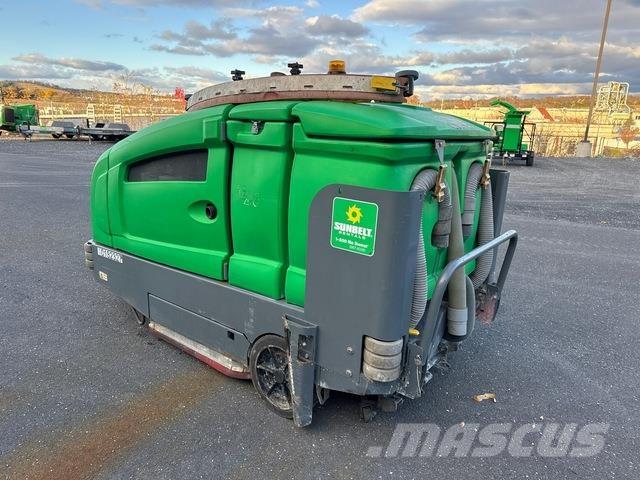 Tennant T20 洗地吸乾機