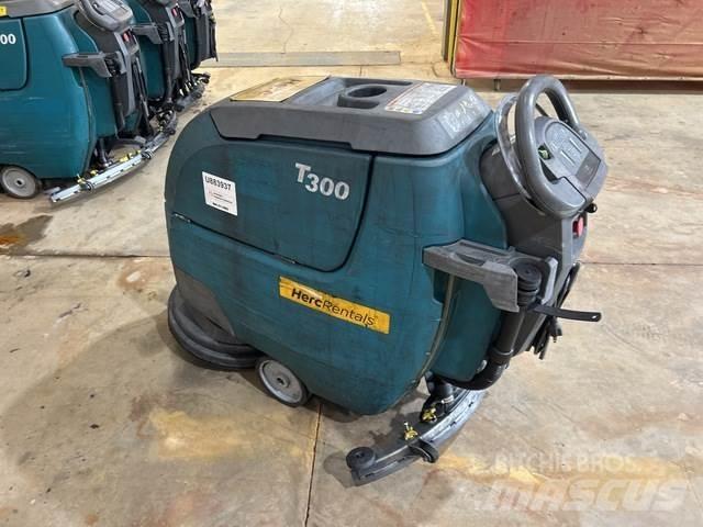 Tennant T300 洗地吸乾機