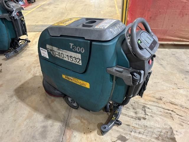 Tennant T300 洗地吸乾機