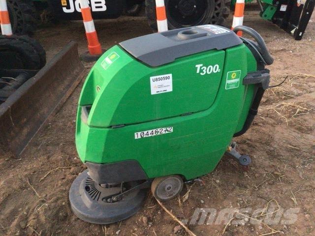 Tennant T300 洗地吸乾機