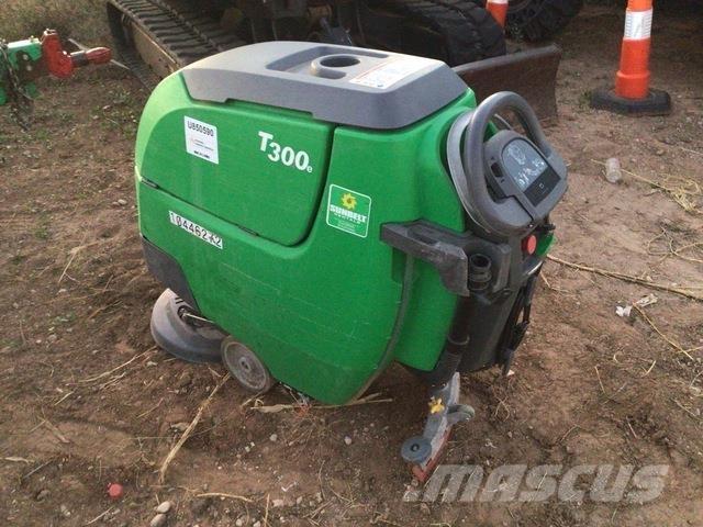 Tennant T300 洗地吸乾機