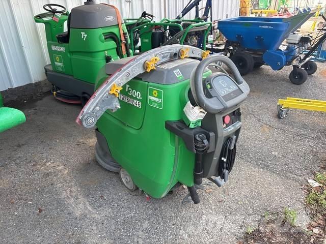 Tennant T300E 洗地吸乾機