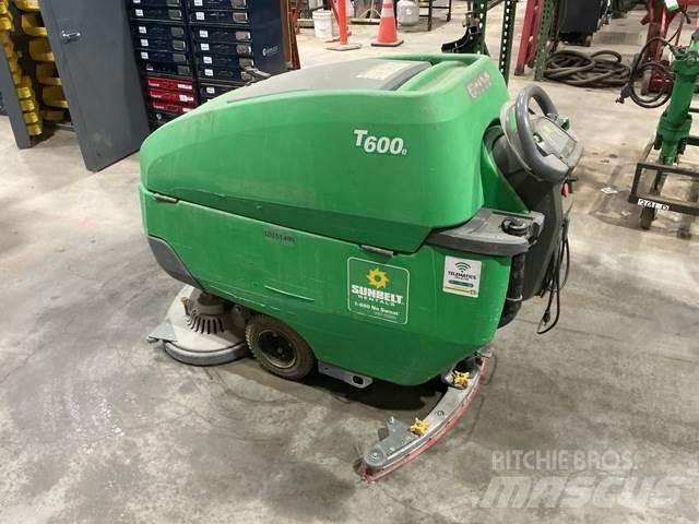 Tennant T600E 洗地吸乾機