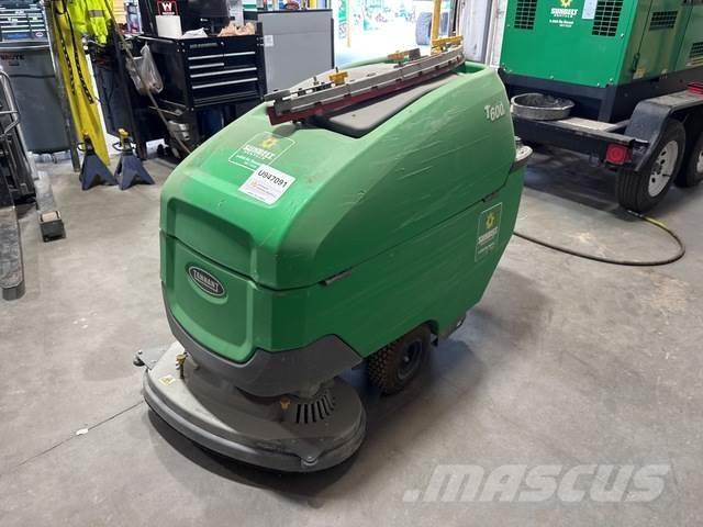 Tennant T600E 洗地吸乾機