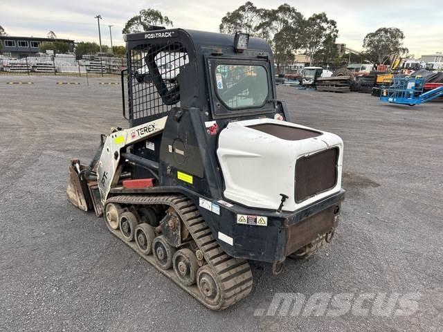 Terex PT30 滑移轉向裝載機