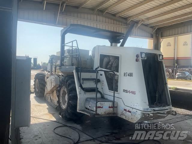Terex RS446 土壤壓實機