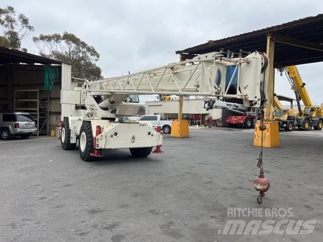 Terex RT 230 越野起重機