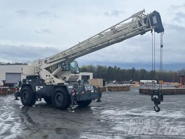 Terex RT230-2 越野起重機
