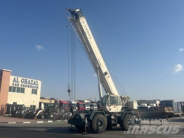 Terex RT555 越野起重機