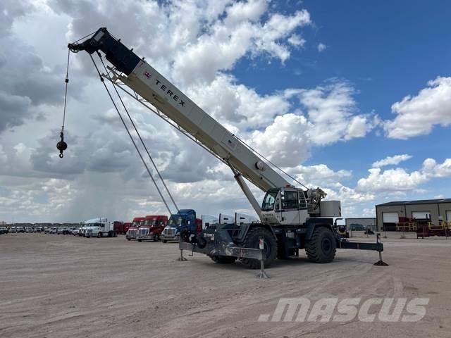 Terex RT555-2 越野起重機